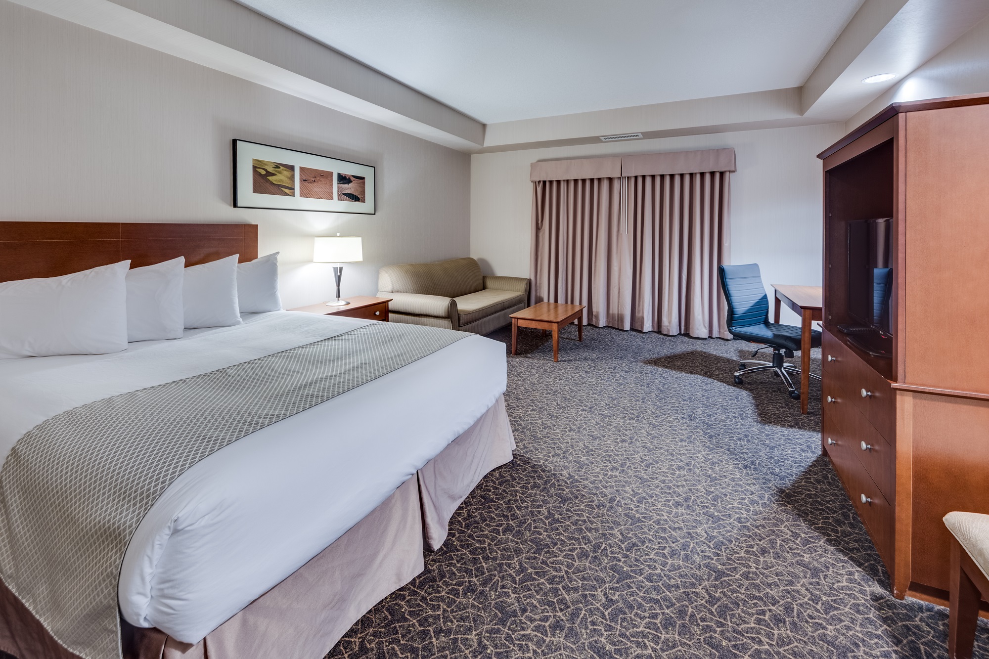 heritage-inn-suites_elite-single-guest-room-resized